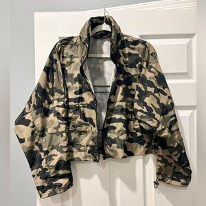 ZARA Cropped Camo Puffer Jacket | Size S | Hidden Hood | Worn Few Times
